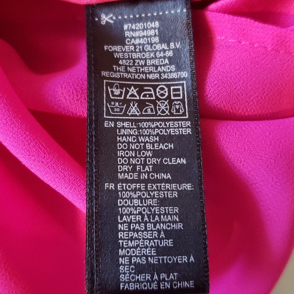 ❤️ 2/$25 … Fuchsia dress - Picture 7 of 7